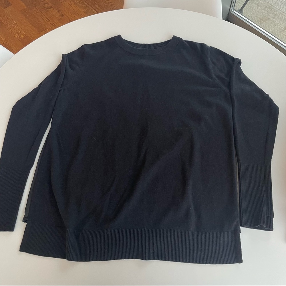 Lululemon Sweater Size Medium